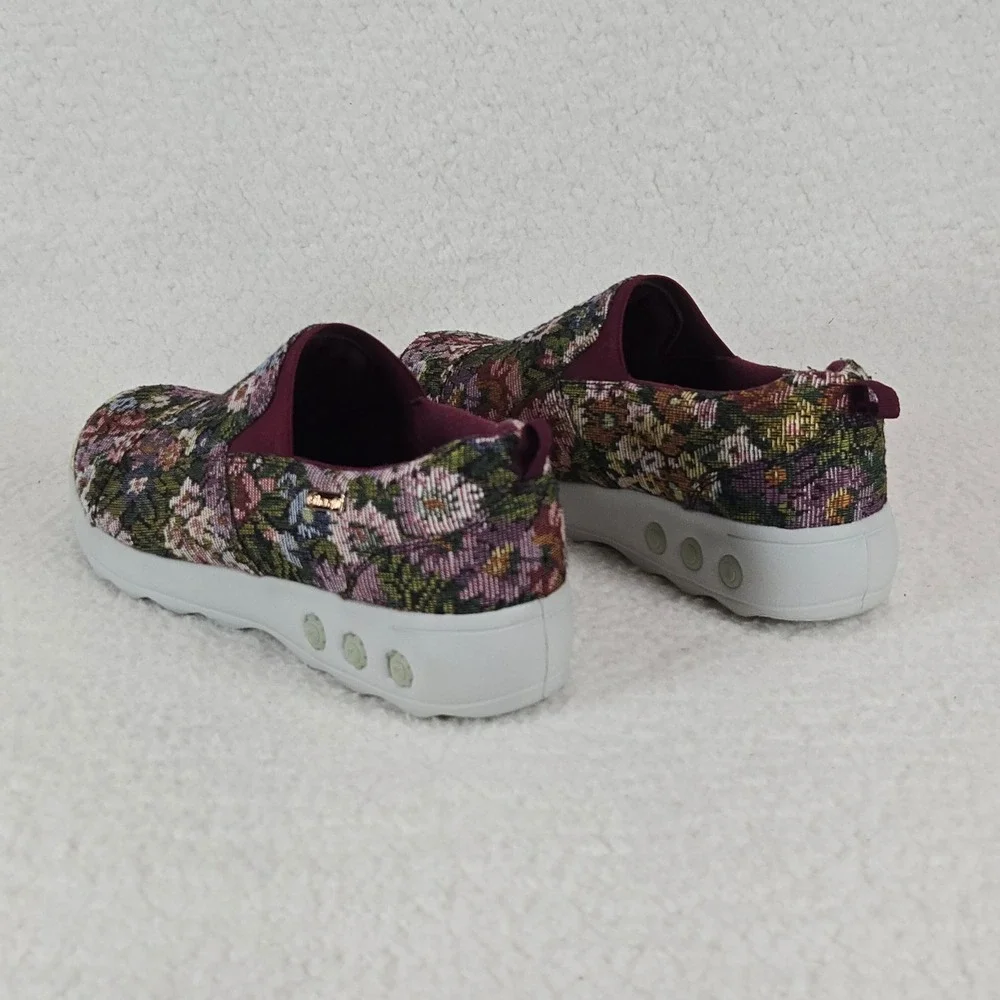 Therafit Womens 8.5 Floral Tapestry Slip On Sneakers Gold Toe Cottagecore Boho
